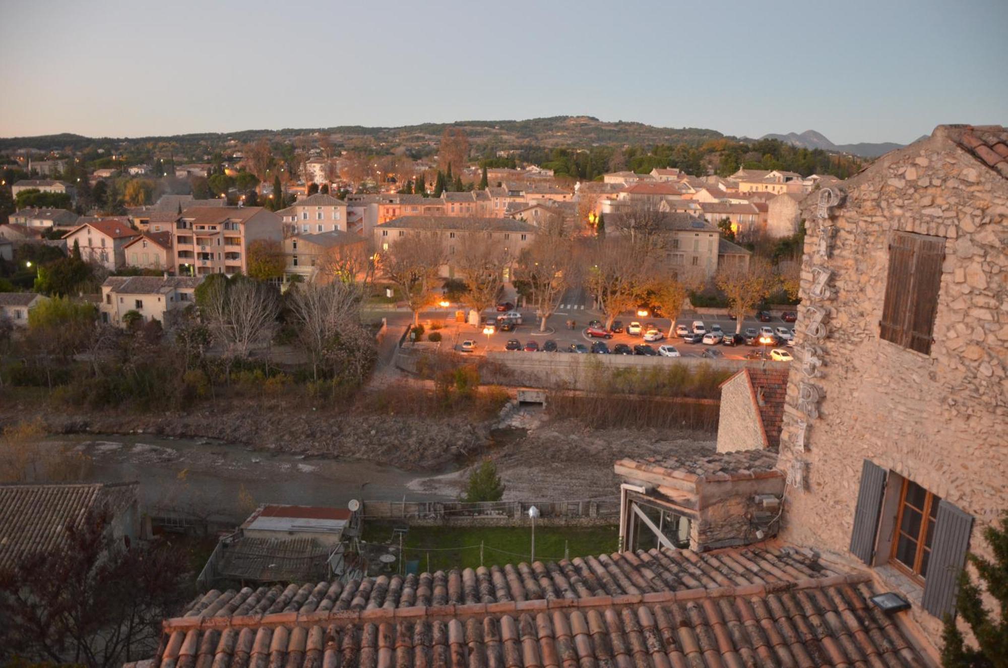 Hôtel Thé chez toi à Vaison-la-Romaine Extérieur photo